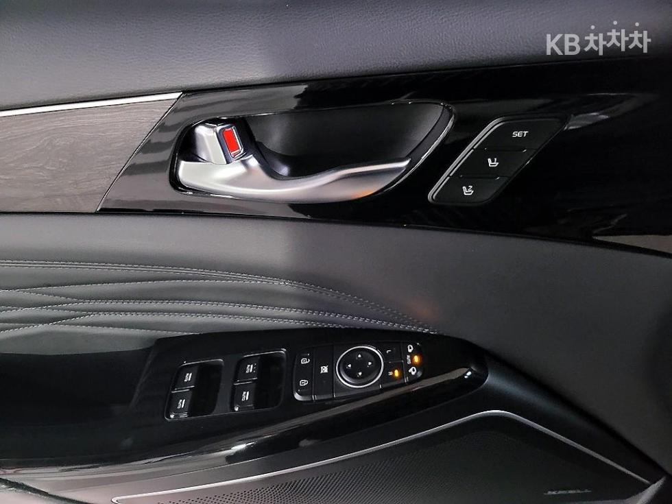2020 - kia k7