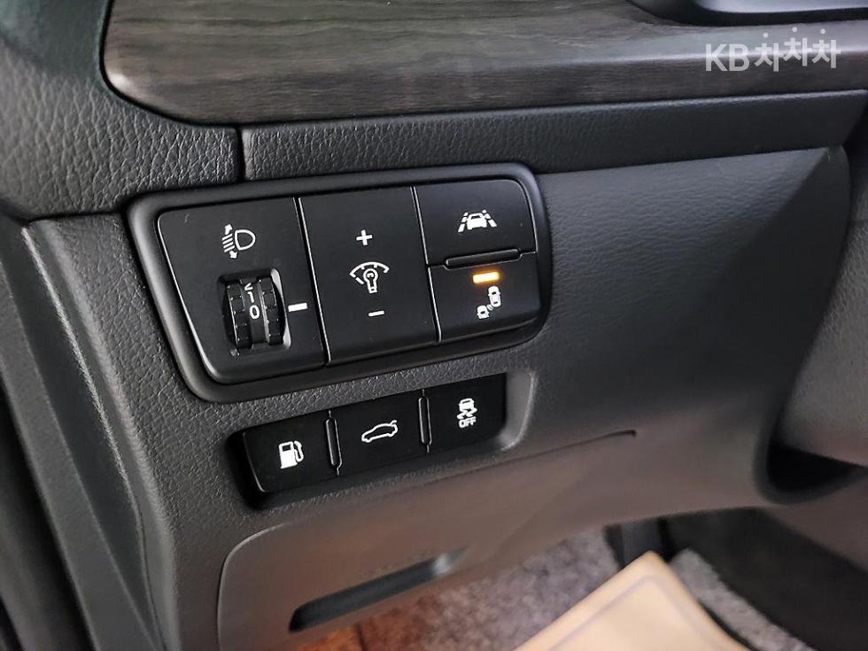 2020 - kia k7