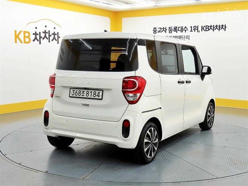 2022 - kia ray