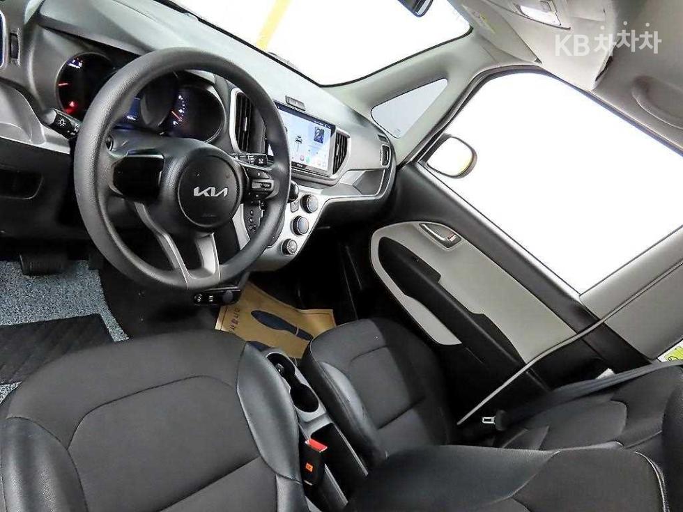 2022 - kia ray
