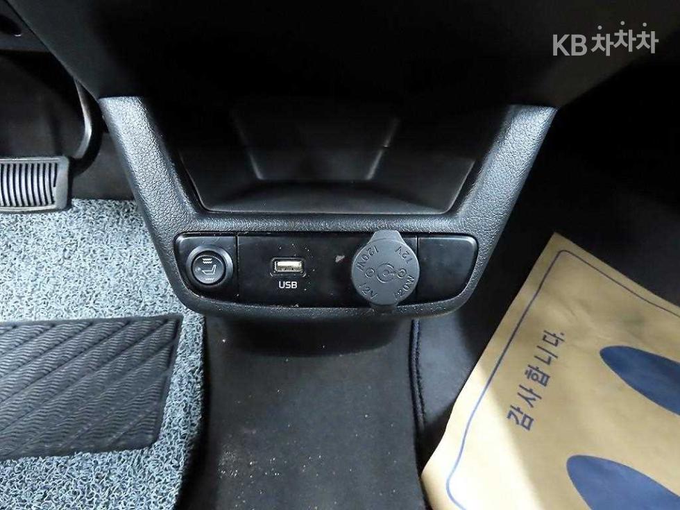 2022 - kia ray