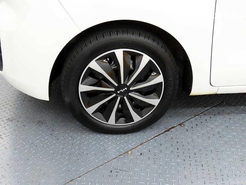 2022 - kia ray