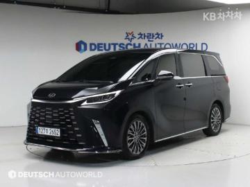 Lexus LM 500h — foto 1