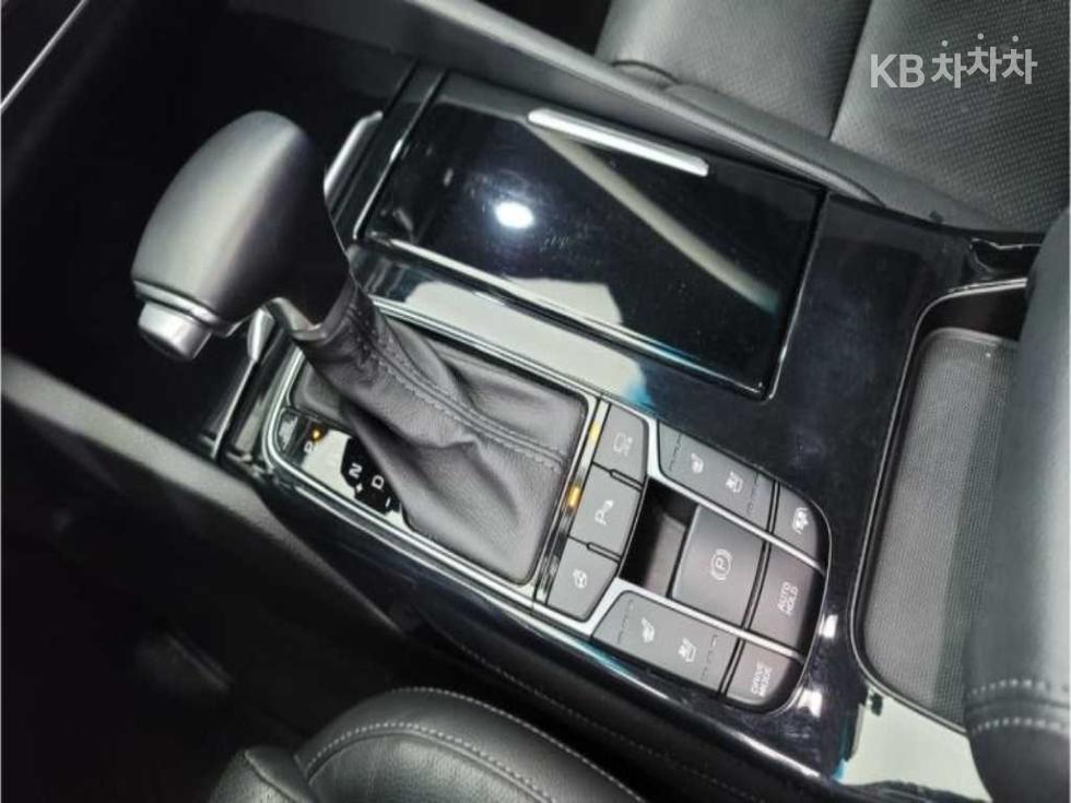 2018 - kia k7