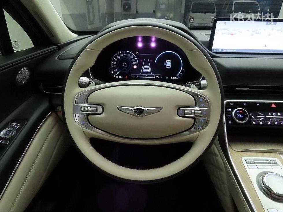 2023 Genesis GV80 photo