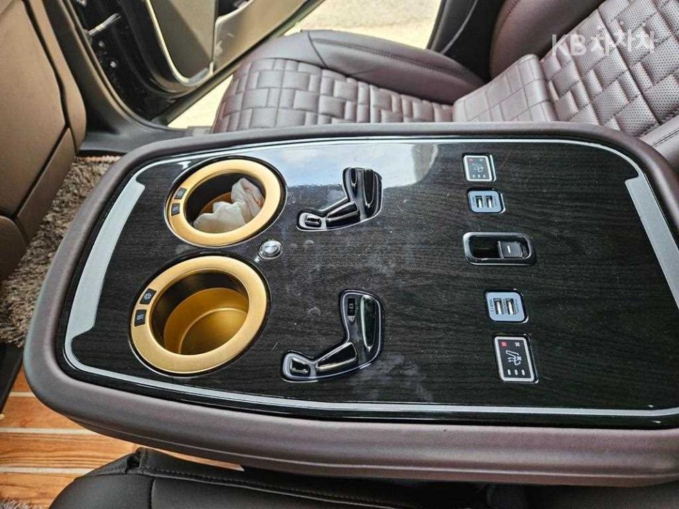 2021 Cadillac ESCALADE(5) photo