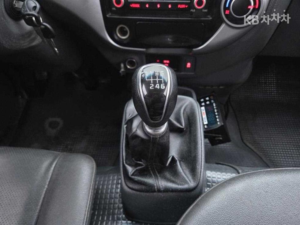 2018 - kia bongo iii