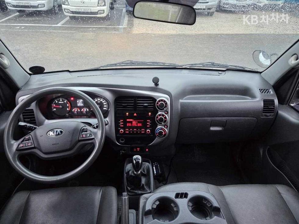 2018 - kia bongo iii