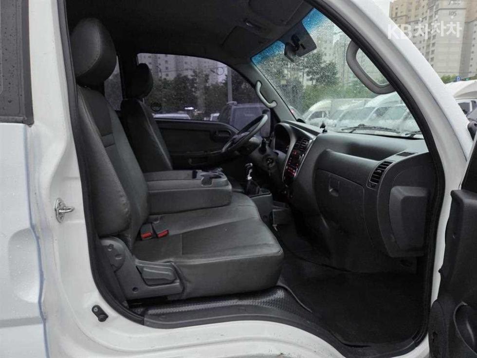 2018 - kia bongo iii