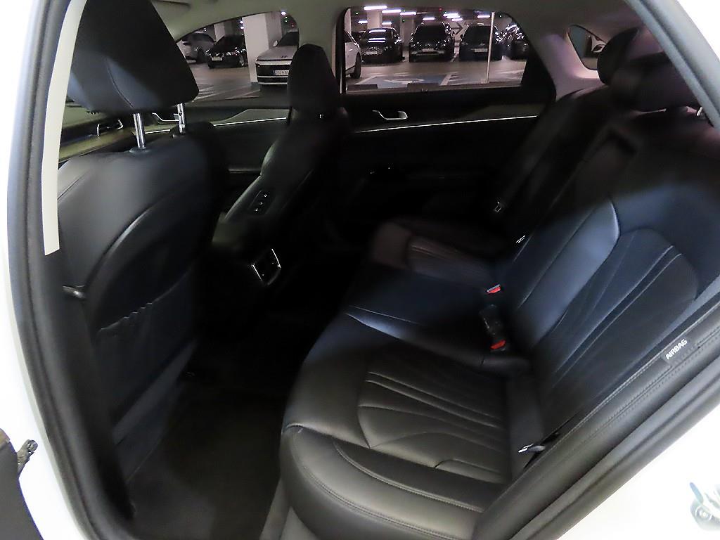 2020 - kia k5