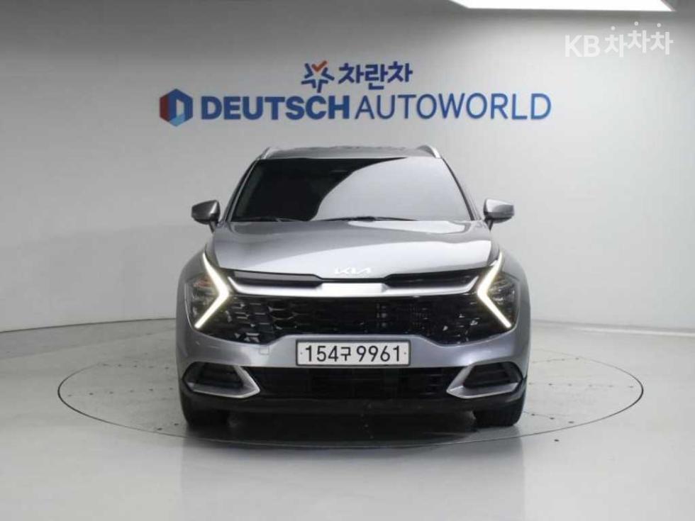 2023 - kia sportage