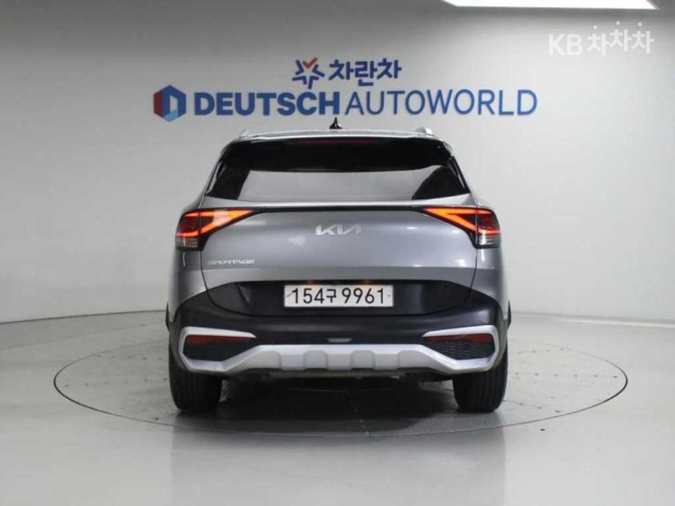2023 - kia sportage
