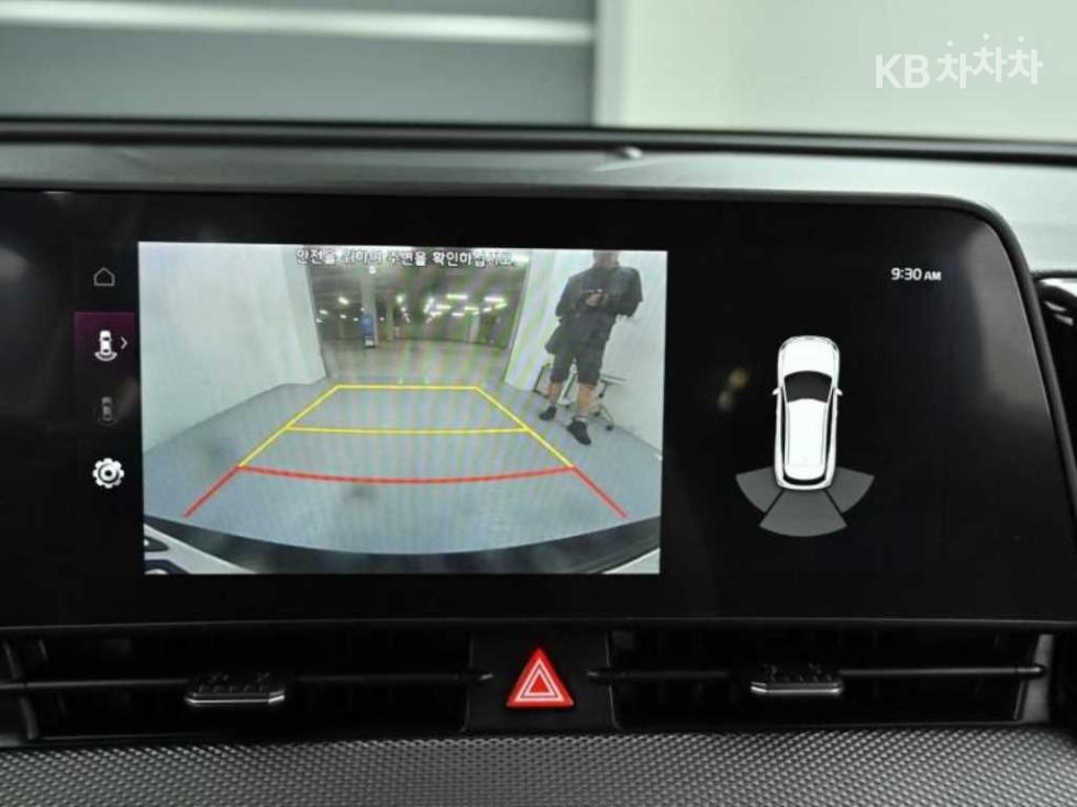 2023 - kia sportage