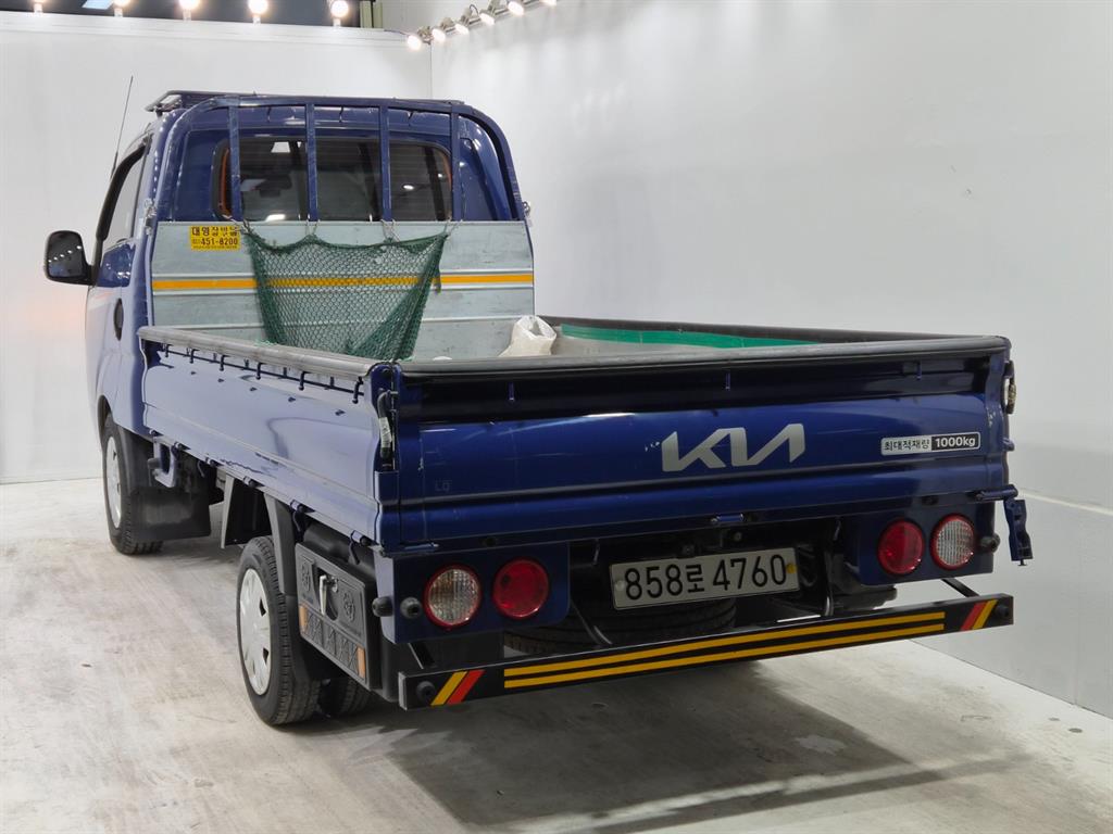 2022 - kia bongo iii