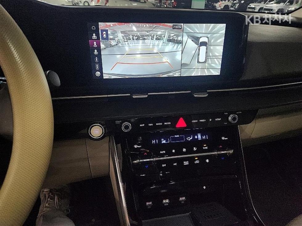2023 - kia carnival