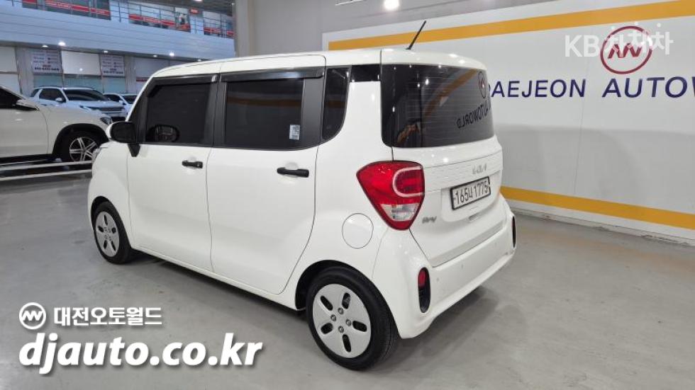 2022 - kia ray
