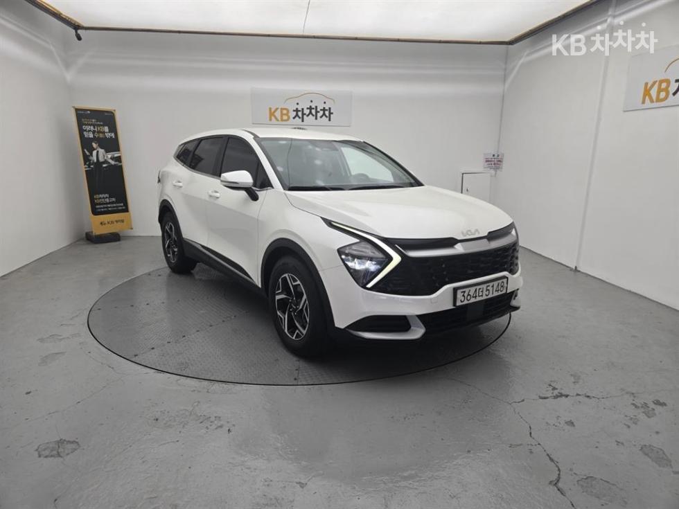 2022 - kia sportage