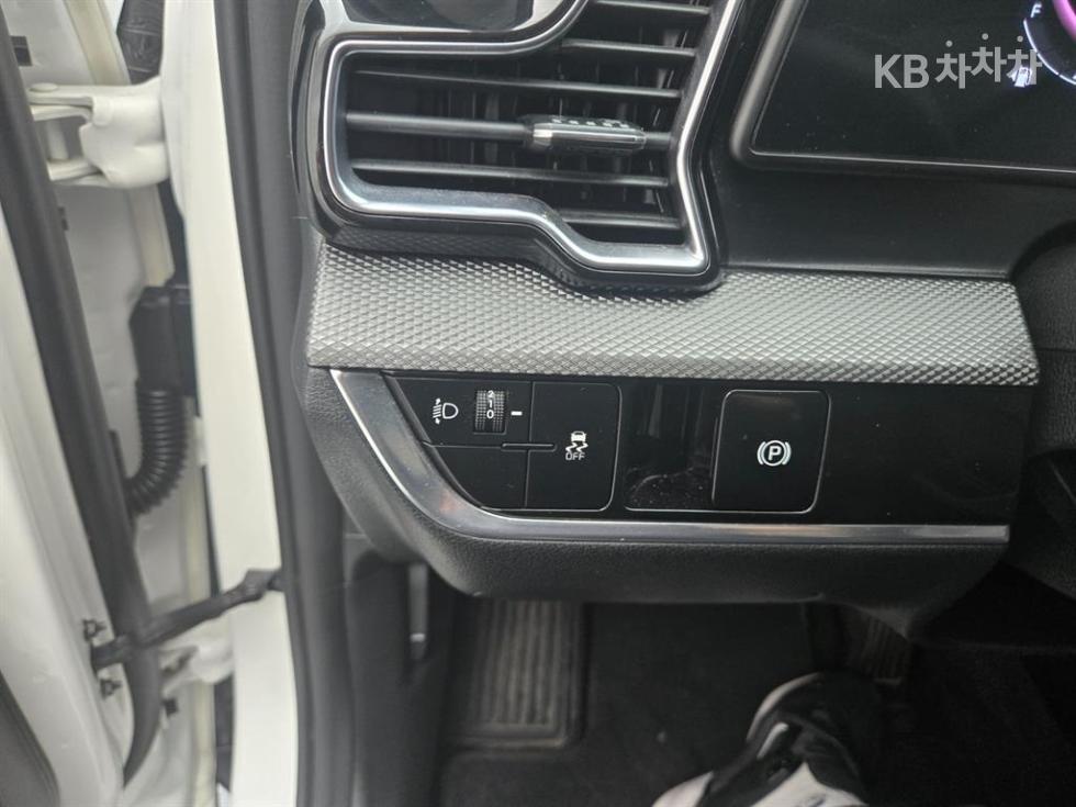 2022 - kia sportage