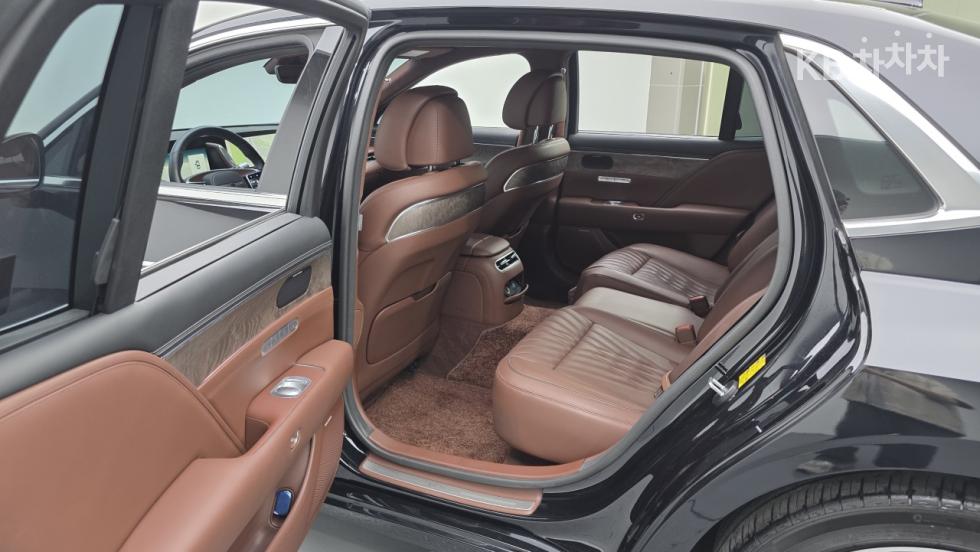 2022 Genesis G90(RS4) photo