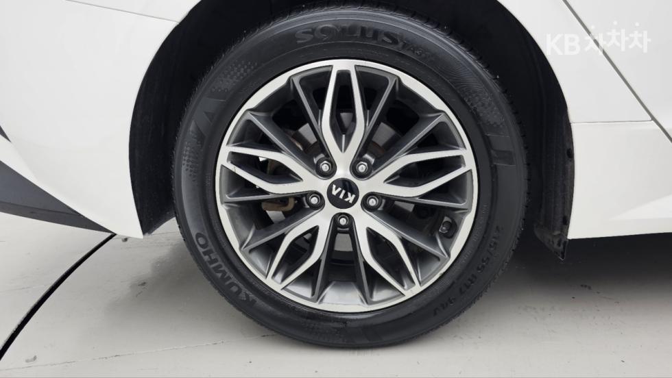 2020 - kia k5
