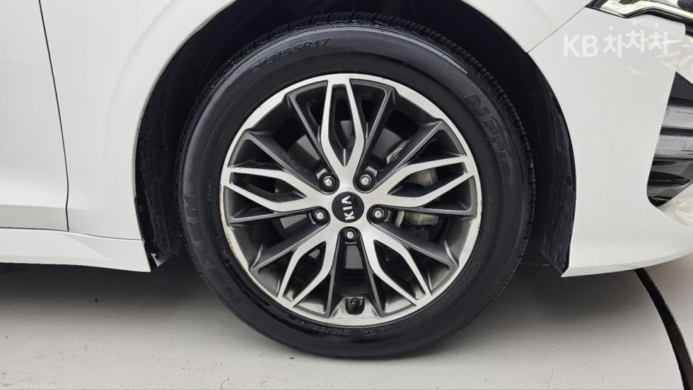 2020 - kia k5