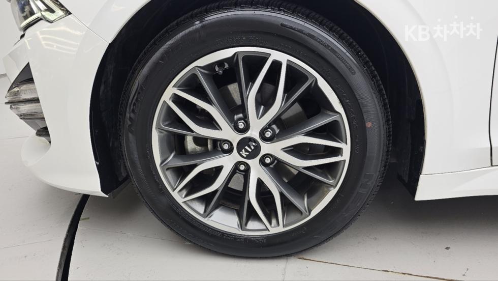 2020 - kia k5