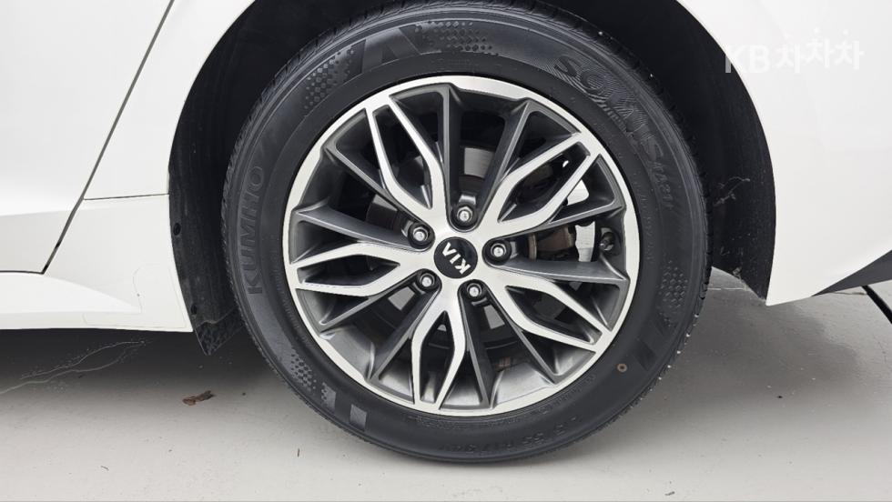 2020 - kia k5