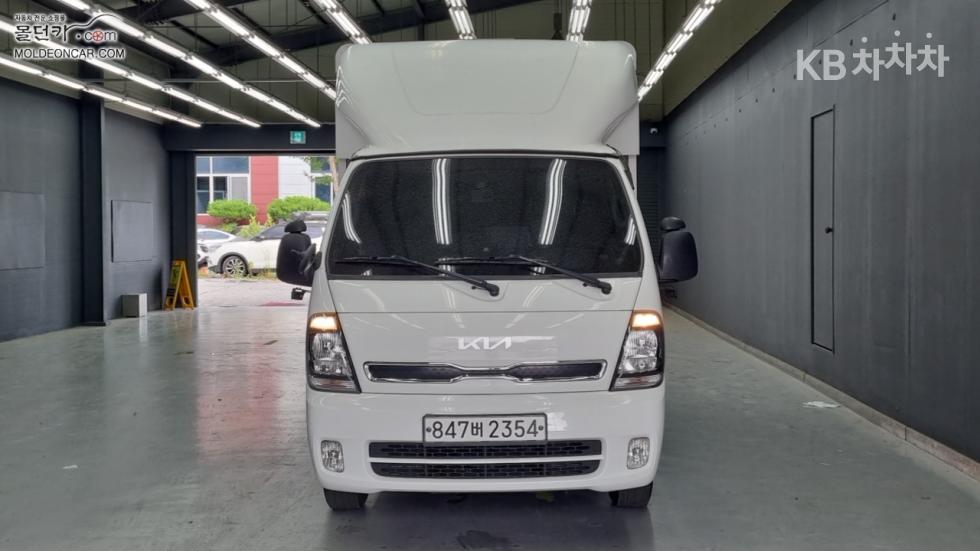 2023 - kia bongo iii