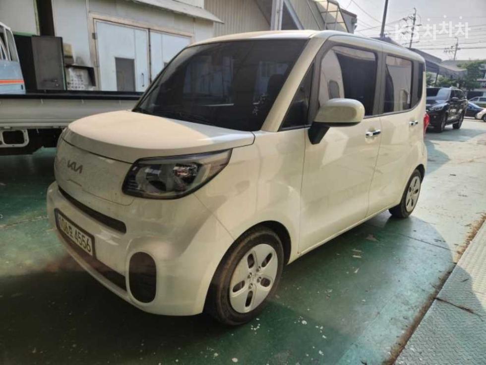 2022 - kia ray