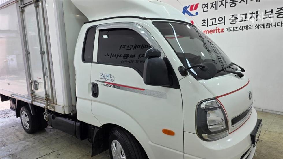 2021 - kia bongo iii