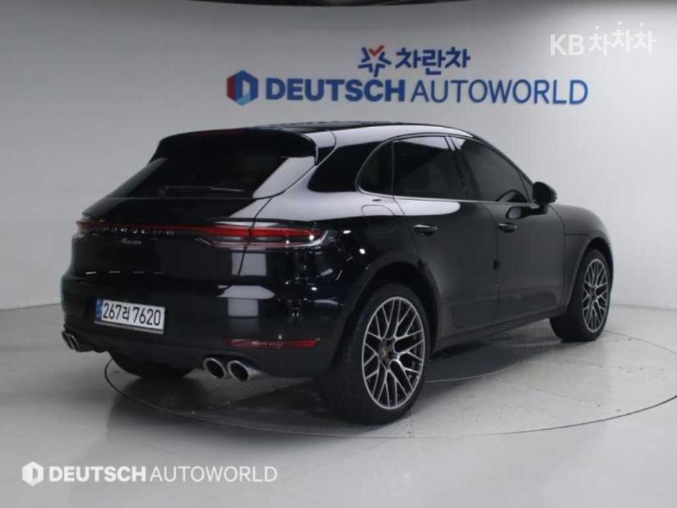 2021 Porsche Used Car photo