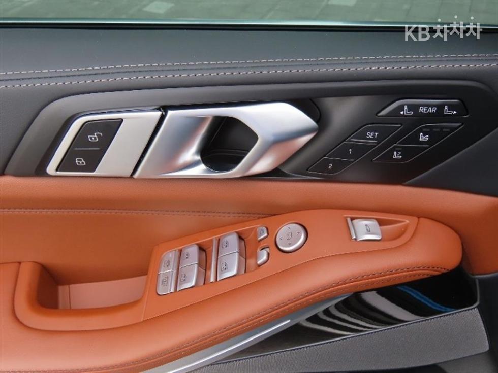 BMW X7 — miniaturë 12