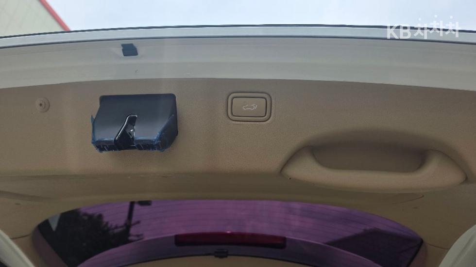 Kia Carnival — miniaturë 22