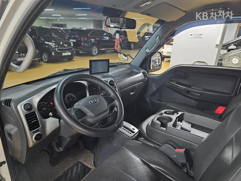 2016 - kia bongo iii
