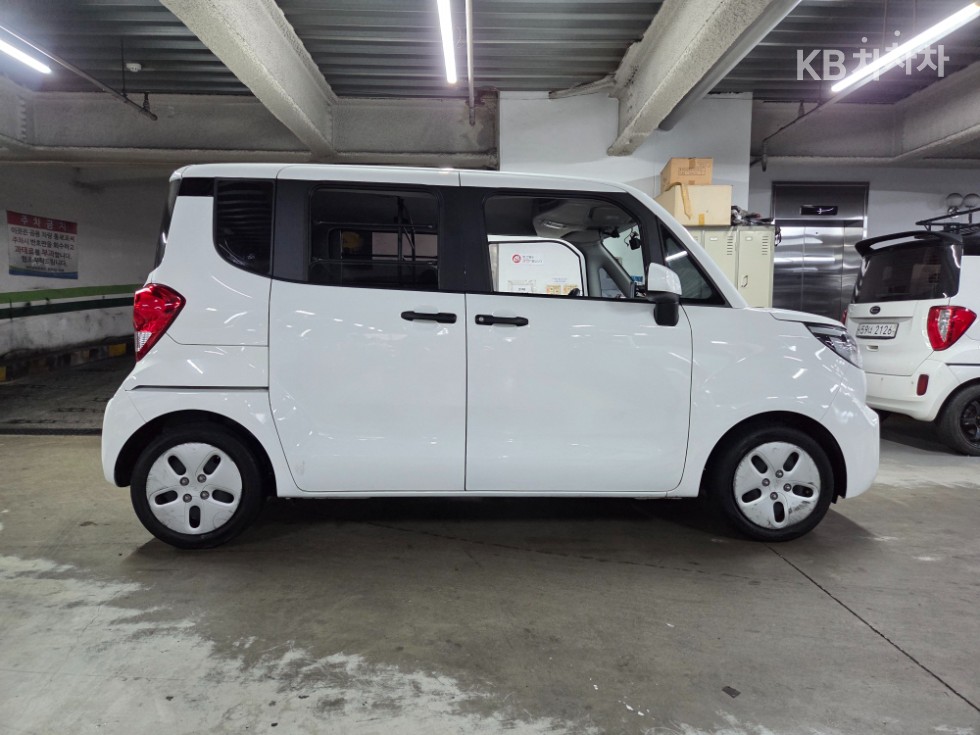 2022 - kia ray