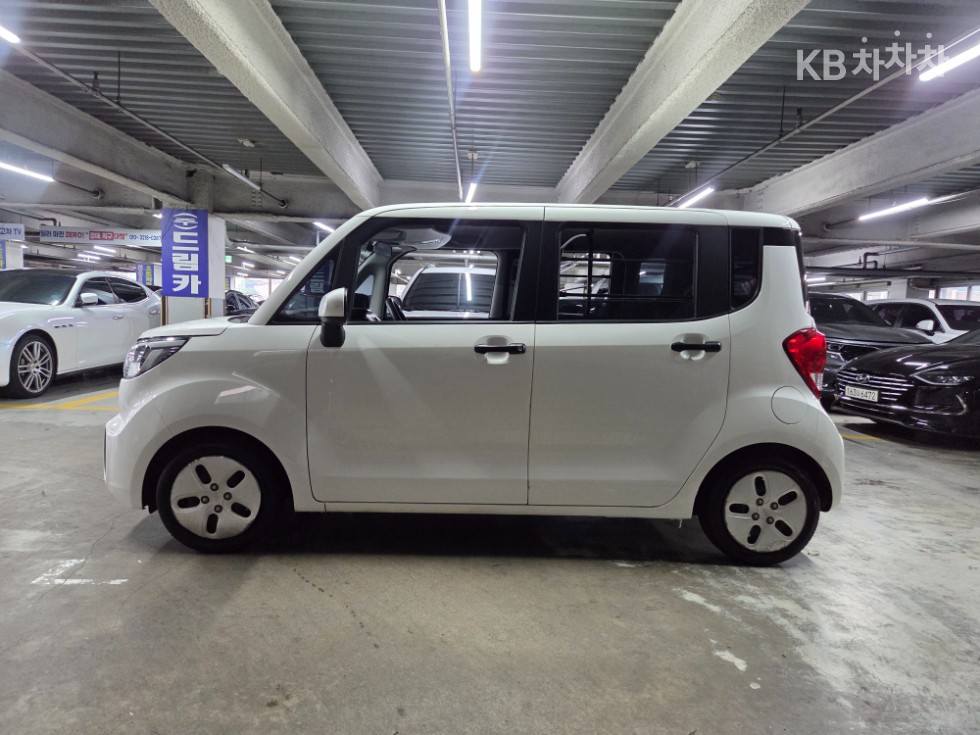 2022 - kia ray