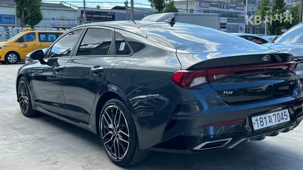 2020 - kia k5