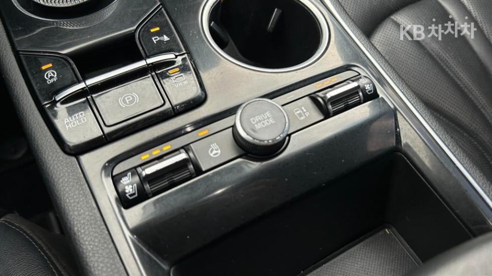 2020 - kia k5