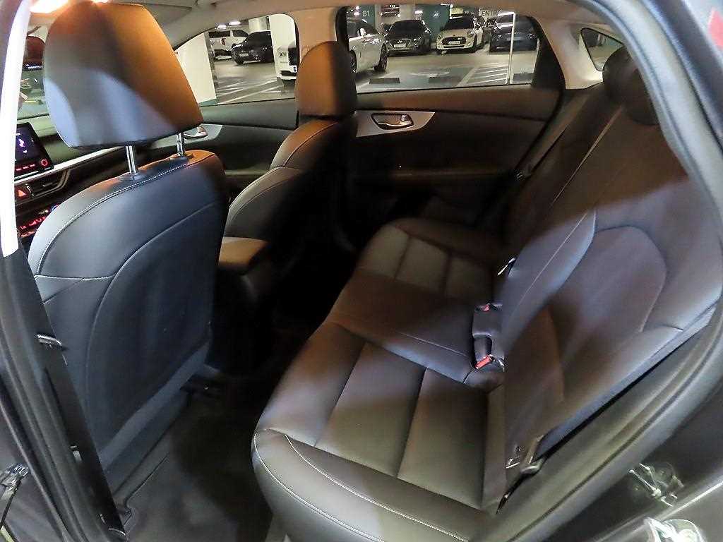 2022 - kia k3