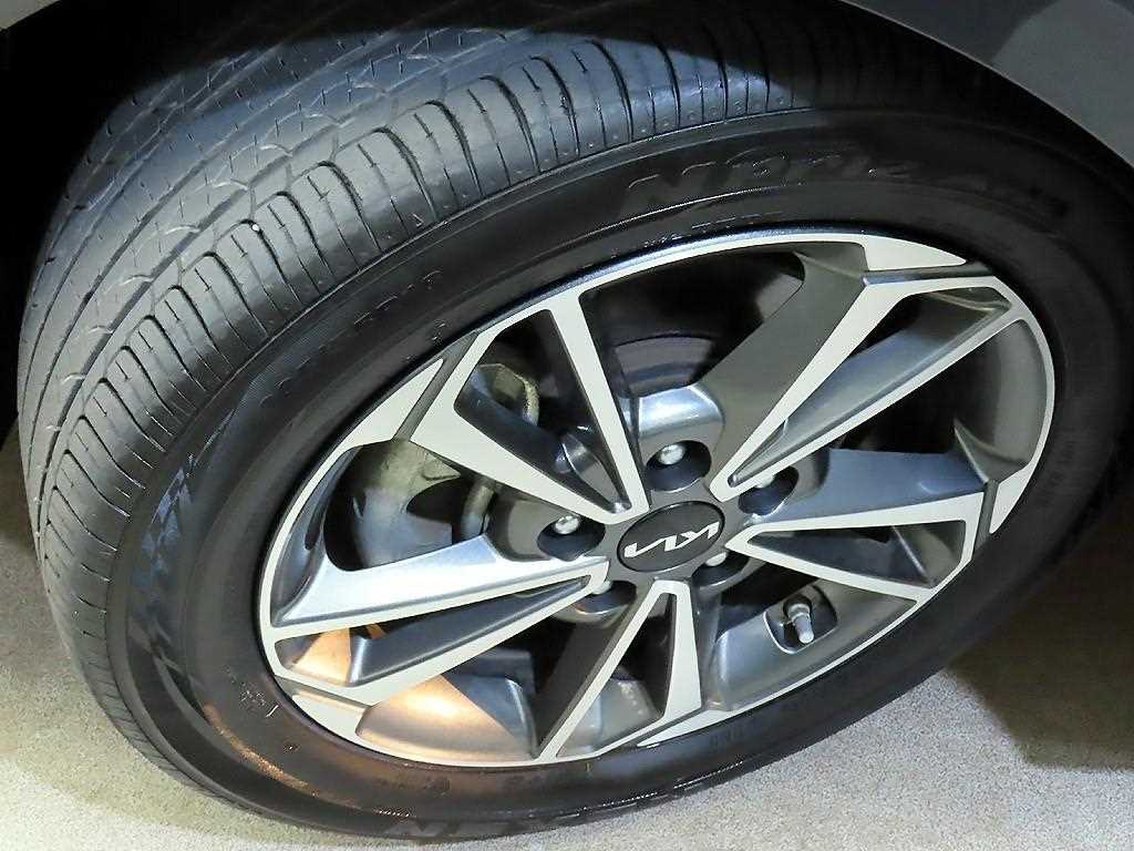 2022 - kia k3