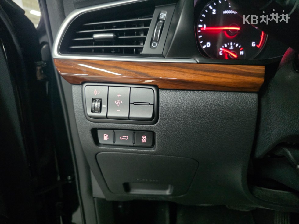 2016 - kia k7