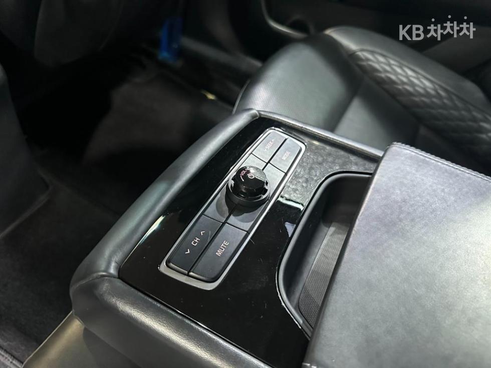 2016 - kia k7