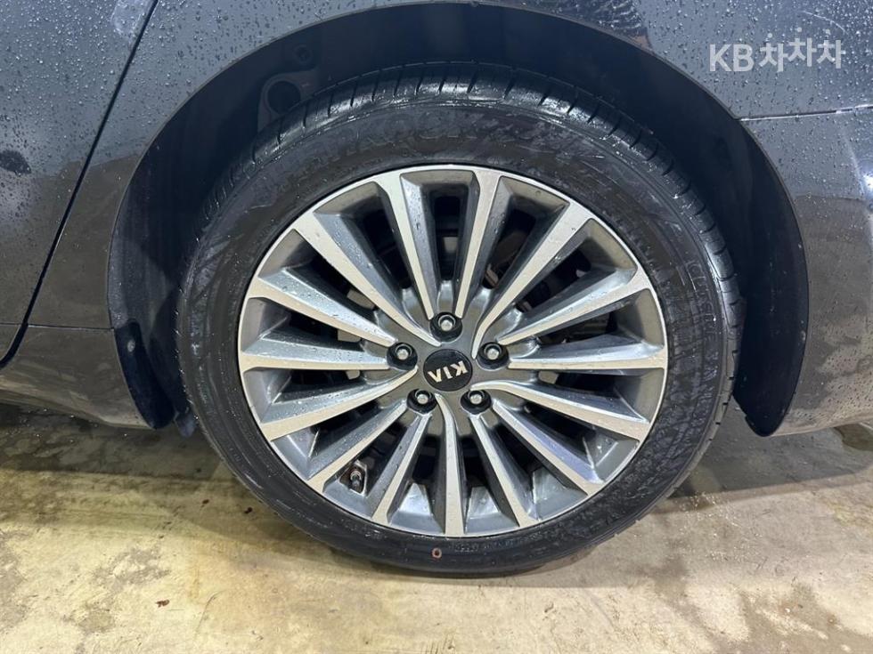 2016 - kia k7