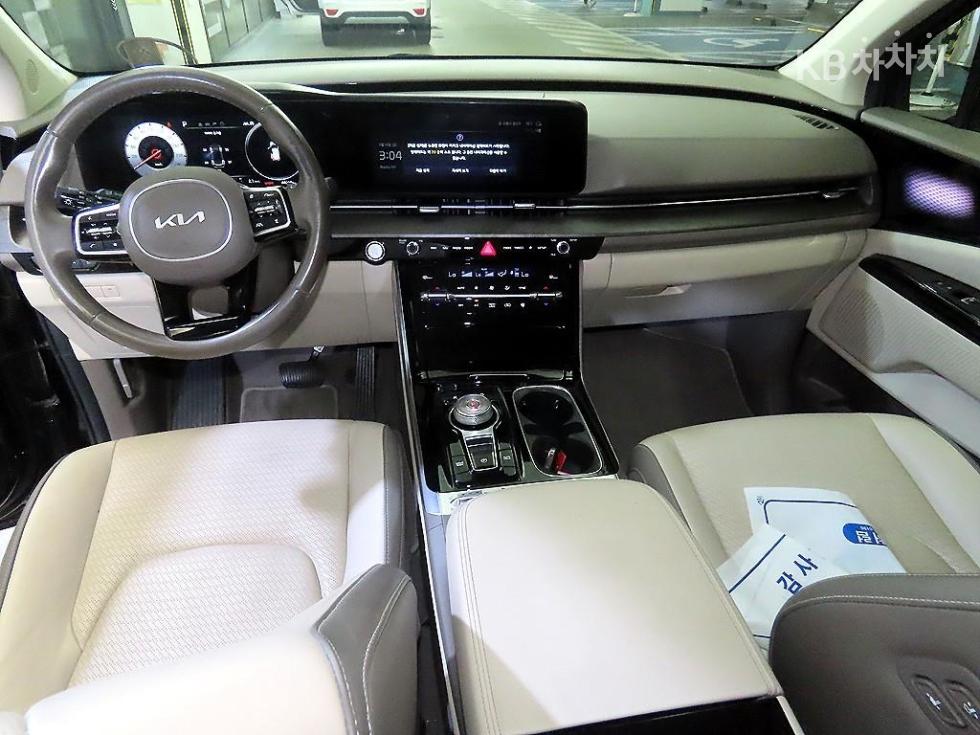 2022 - kia carnival