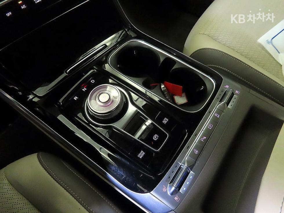 2022 - kia carnival