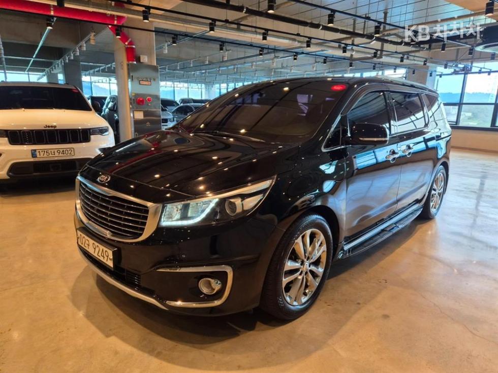 2018 - kia carnival