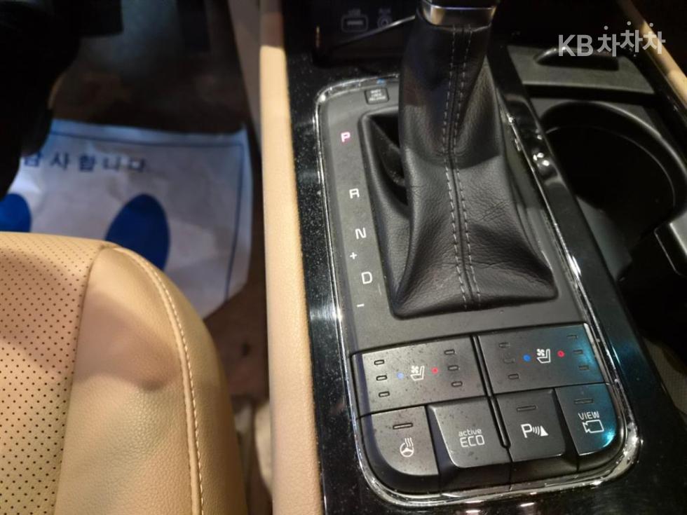 2018 - kia carnival