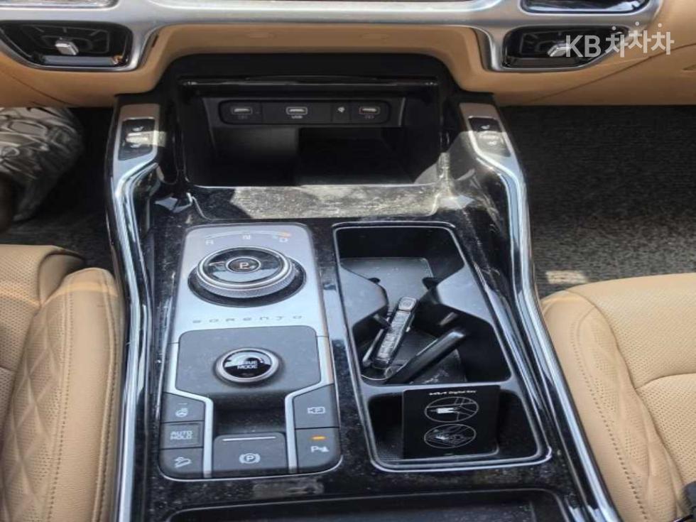 2023 - kia sorento