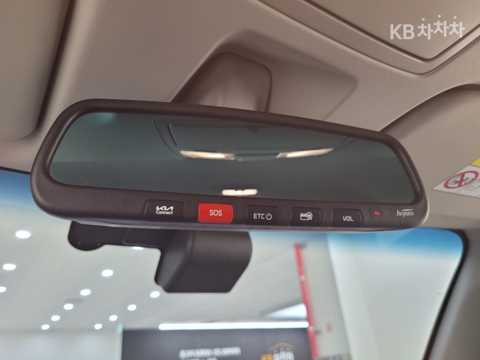 2025 - kia kia
