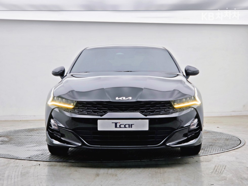 2022 - kia k5